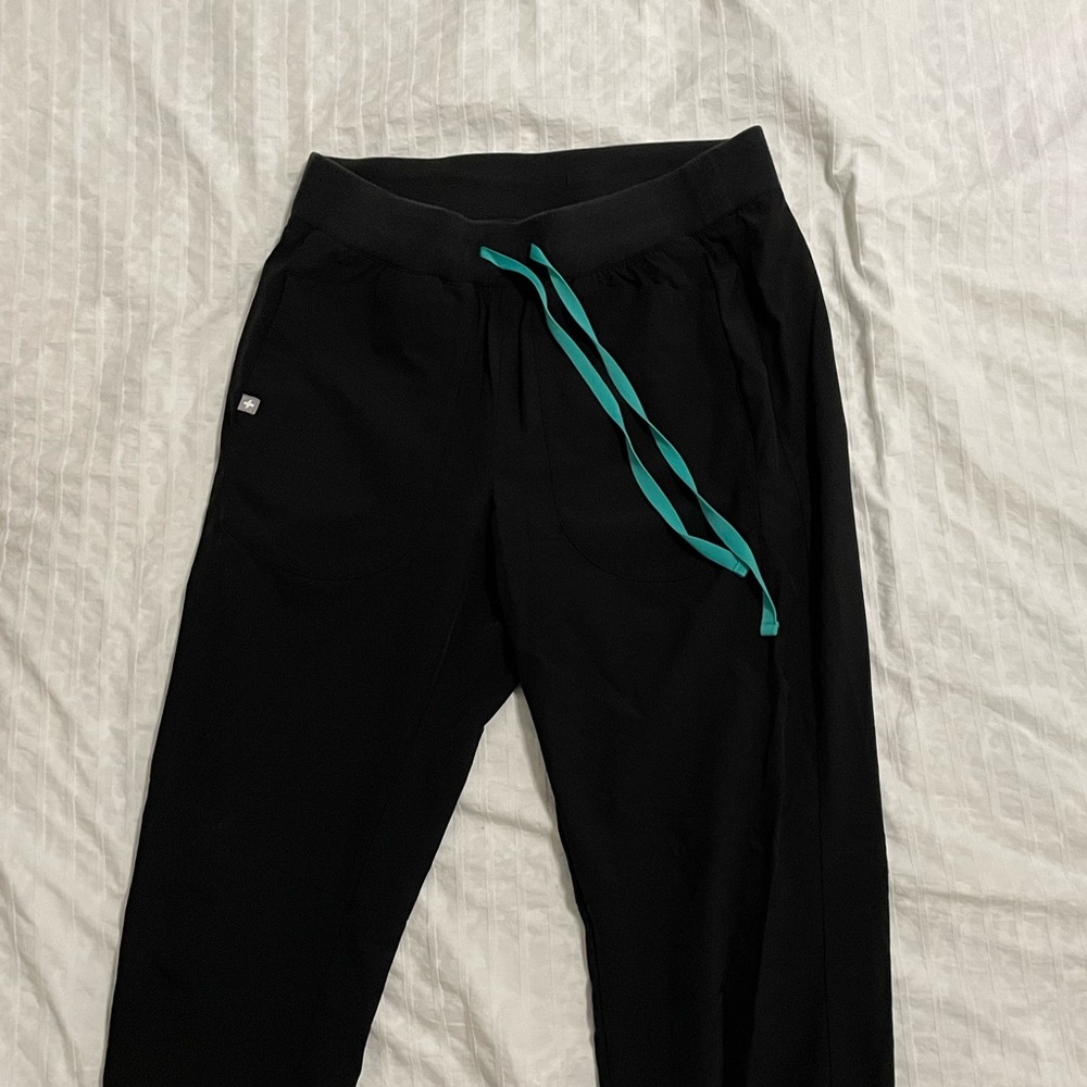 Figs Medium FionLITE Zamora Scrub Joggers - Black